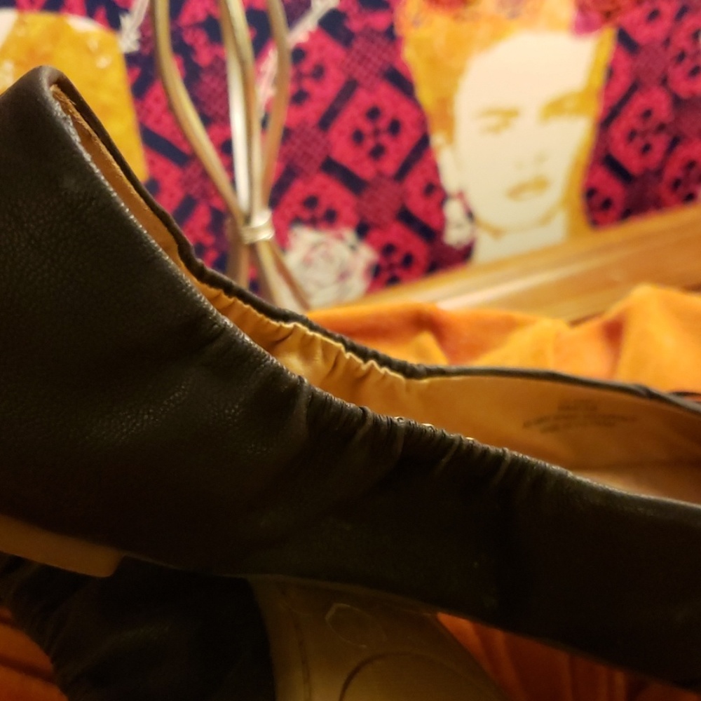 Shoes - Picture 4 of 4